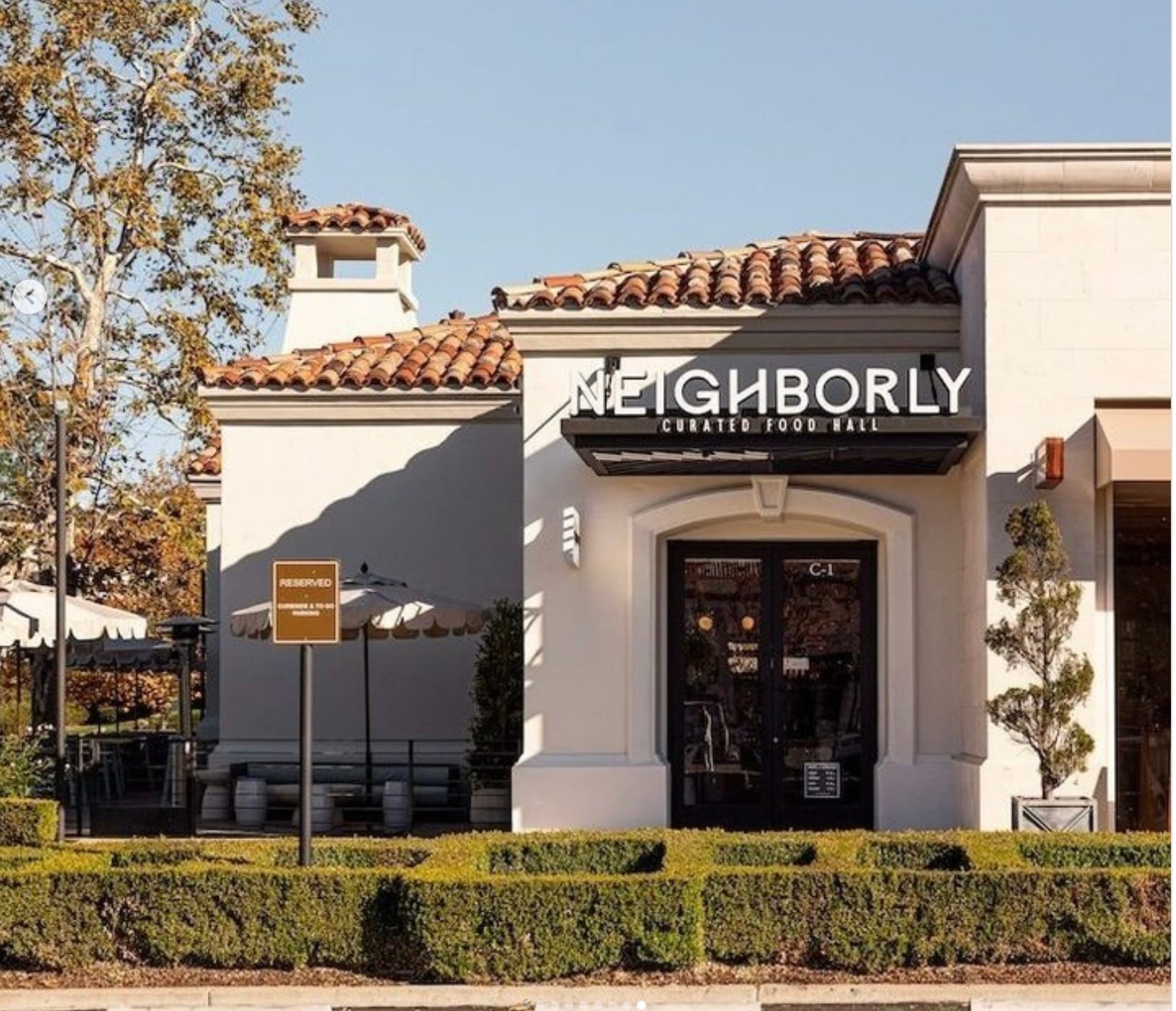 Neighborly Blends Virtual Brands & Superettes With New Food Hall Concept